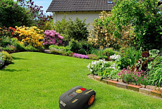 Умная немецкая техника WORX: Роботы газонокосилки – помощники в уходе за садом